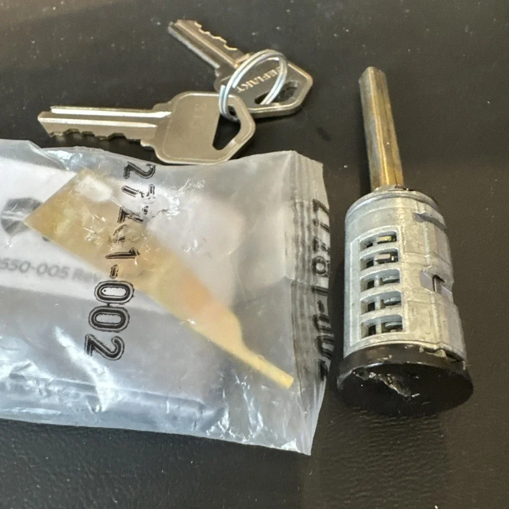 Kwikset SmartKey Deadbolt Cylinder Replacement Part With Reset‎ Tool matte black
